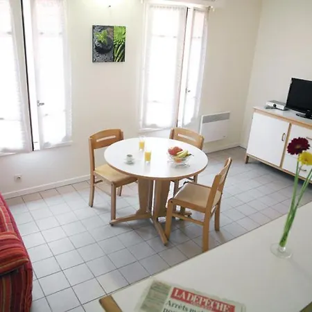 Aparthotel Guerlin Saint Aubin 3*